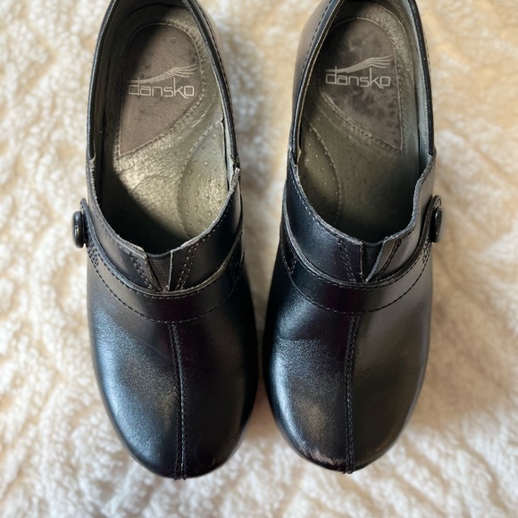 Women’s Black Size 37 Dansko Clogs - Picture 4 of 5